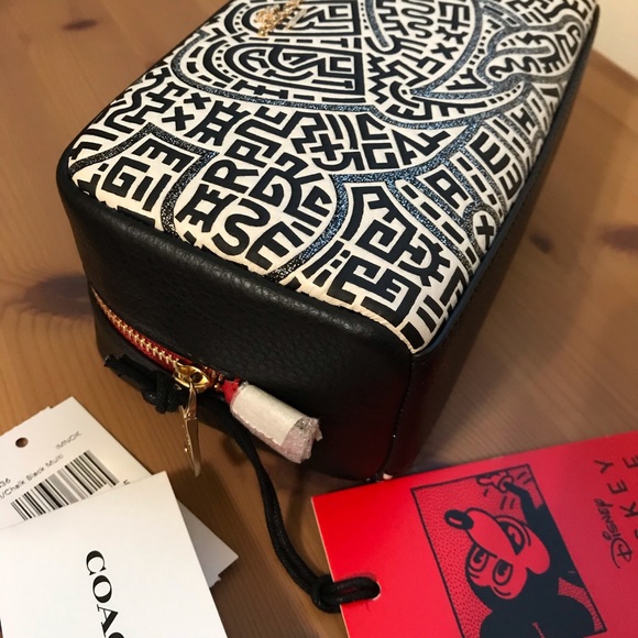 🐭❤️ Coach Disney Mickey Mouse X Keith Haring Small Boxy Cosmetic Case - Picture 8 of 12